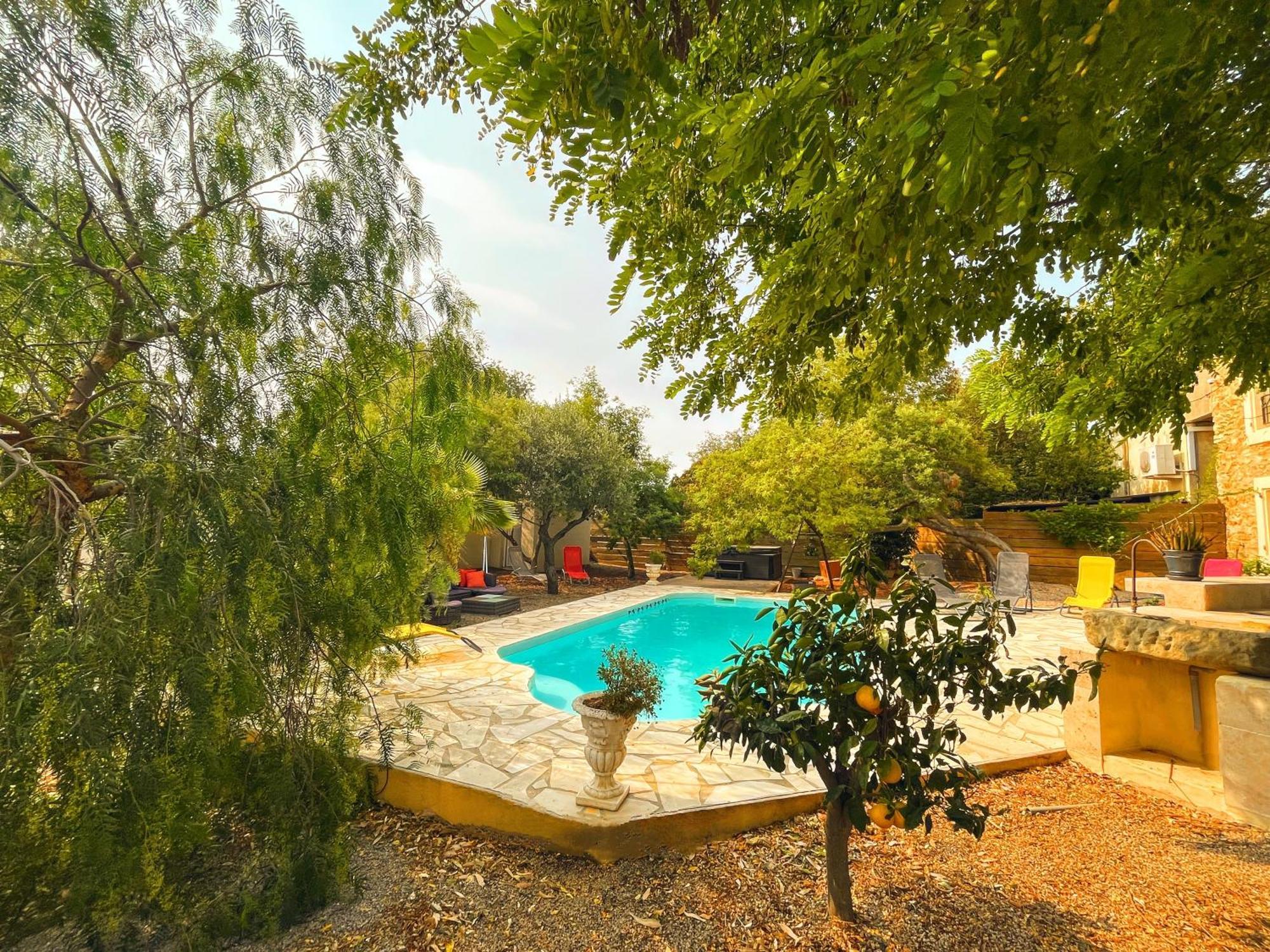 Napoleon Piscine&jacuzzi Villa